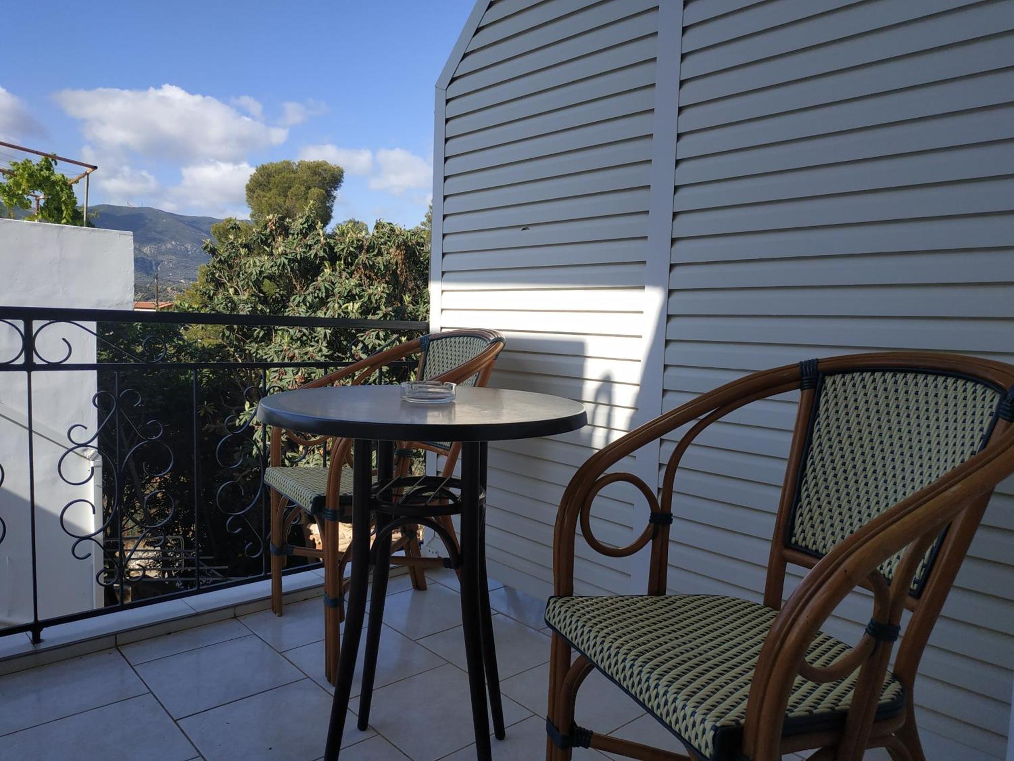 Apartments By Evita'S Resort Poros Town Exterior foto